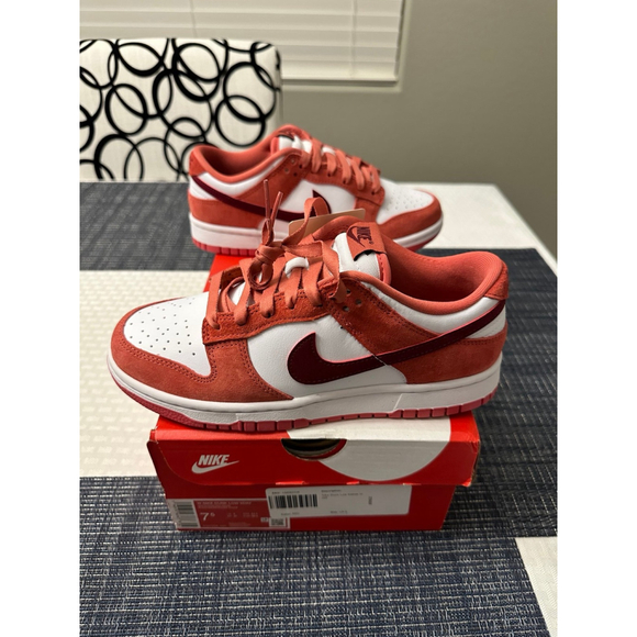 Brand New Nike Dunk Low Valentine’s Day Woman’s Size 7.5W